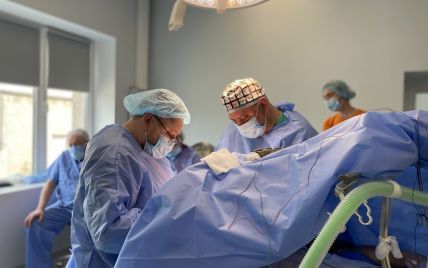 Пацієнт 50 хвилин був при свідомості: у Львові провели операцію з пробудженням на мозку (фото)