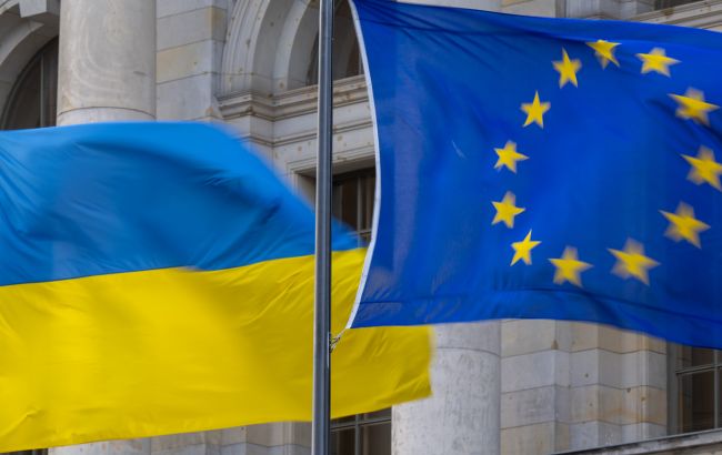 ЄС прийме естафету підтримки України після масштабної допомоги від США, - Bloomberg