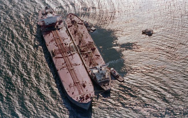В ОП просять країни-партнери не пропускати танкери РФ із нафтою через їхні територіальні води